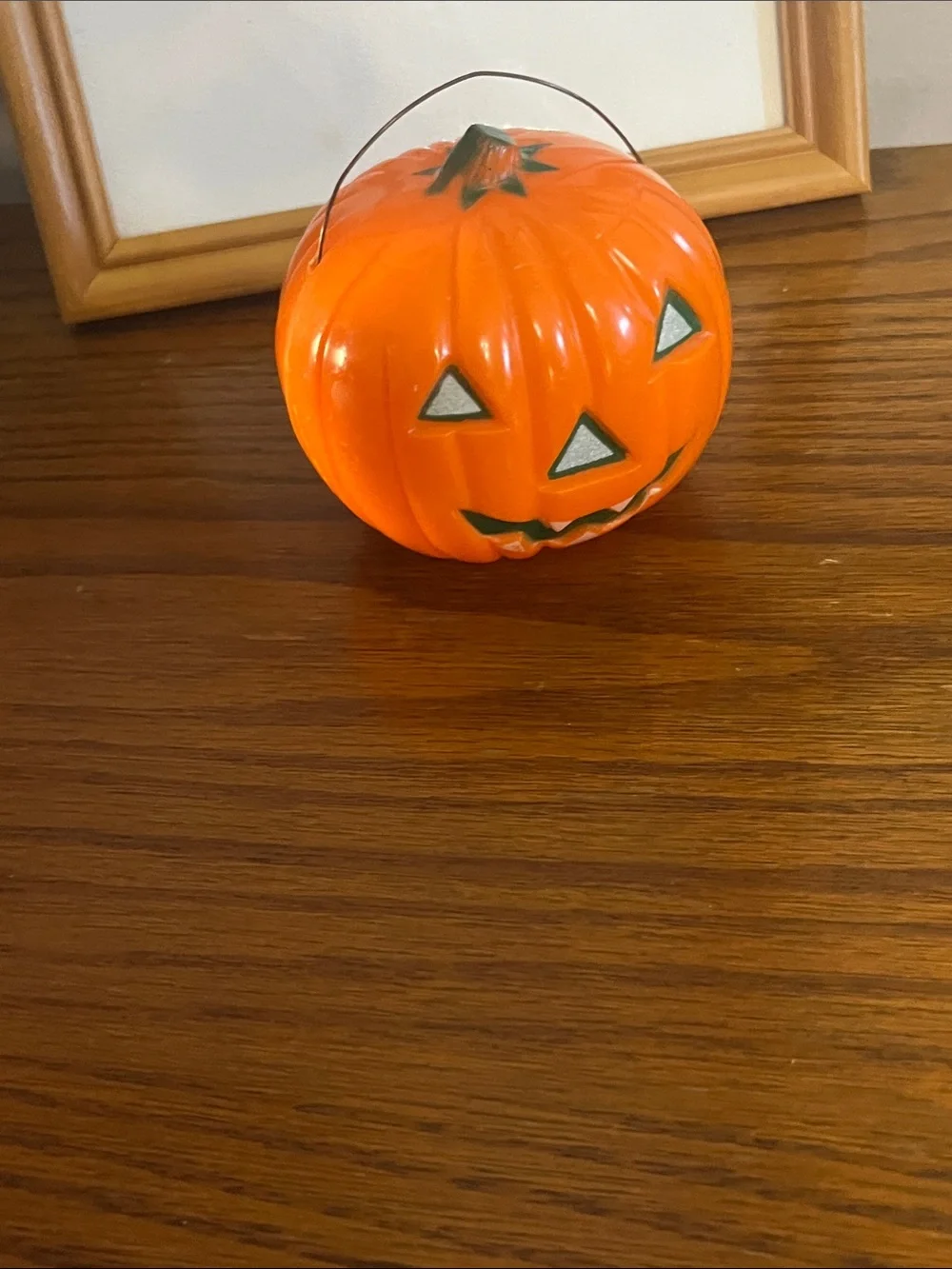Vintage Halloween jack-o’-lantern pumpkin blow mold
